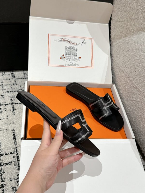 Hermes Women's Oran Sandal