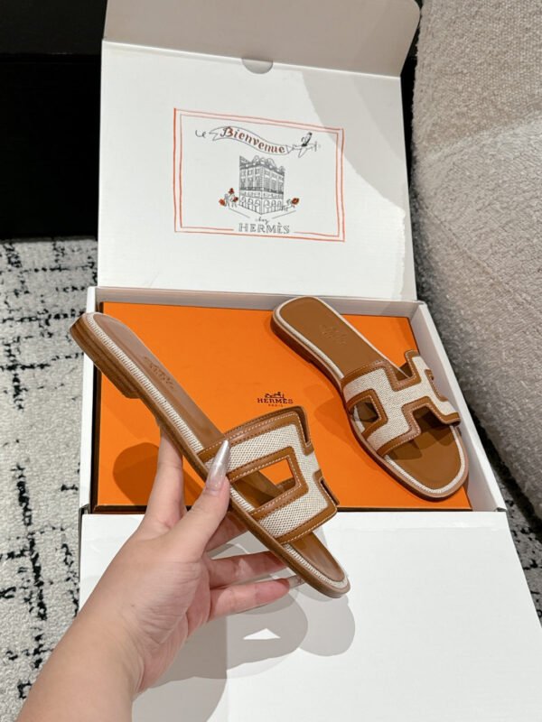 Hermes Women's Oran Sandal