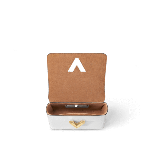 F24336BF-F5E6-8012-1385-E72B690594FC.png Twist MM