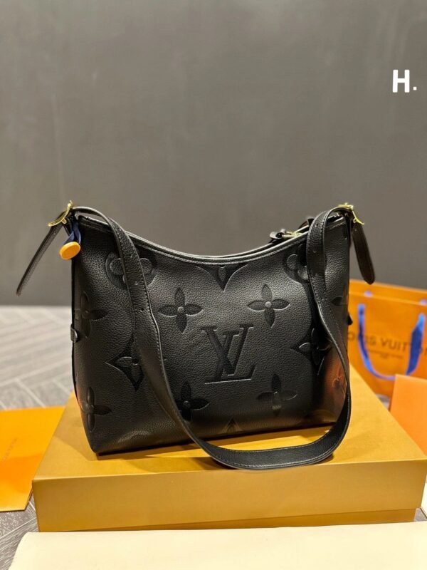 Louis Vuitton M46288 CarryAll PM