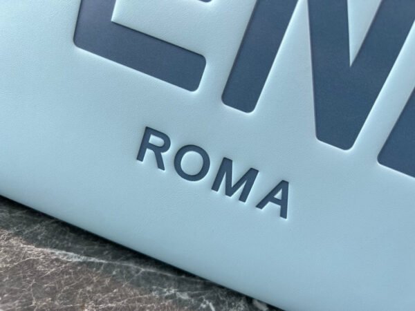 Fendi Sunshine Shopper Medium Bag