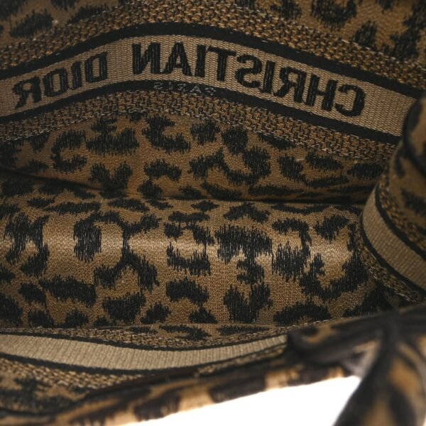 06648fe2a6036f81eafe269ddc64004d.jpg Canvas Mizza Embroidered Small Leopard Book Tote Beige