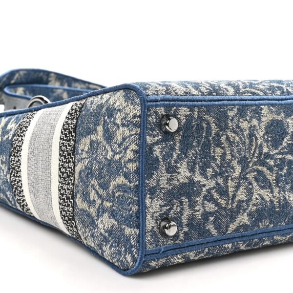 Canvas Embroidered Brocart Medium Lady D-Lite  Blue