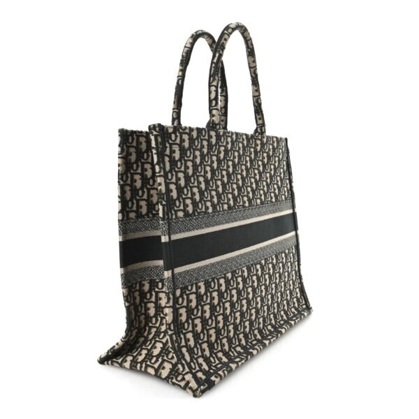 28d0d2064ed98bfd54094c2769b5cd69.jpg Oblique Large Book Tote Vert Multicolor