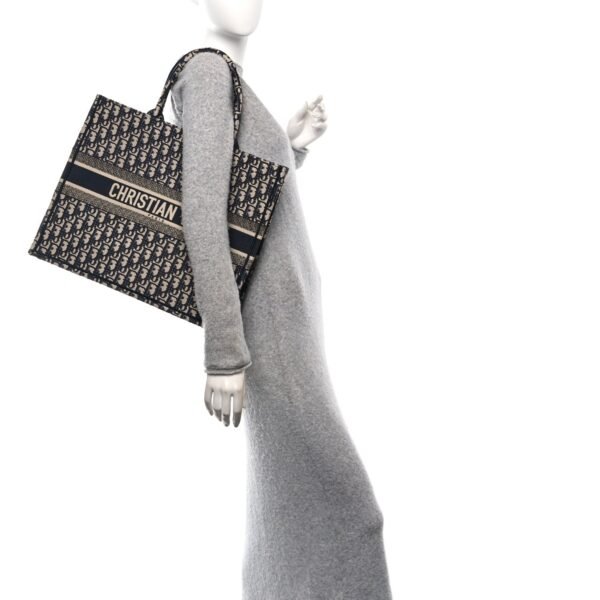 Oblique Large Book Tote Blue Multicolor