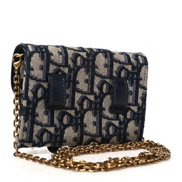 4111abce9b7e43ef56ecdcb7cbf0e29d.jpg Oblique Nano Saddle Chain Pouch Blue