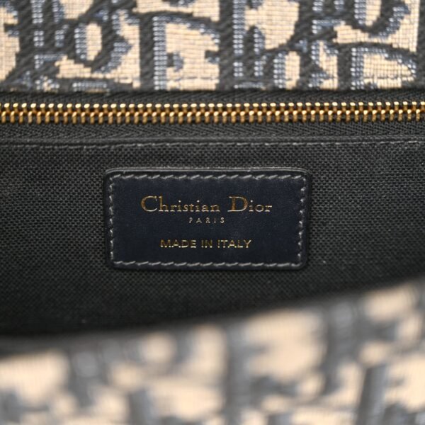 4984521152ac7f7ce1cde8e706fed2c6.jpg Oblique 30 Montaigne Flap Bag Blue