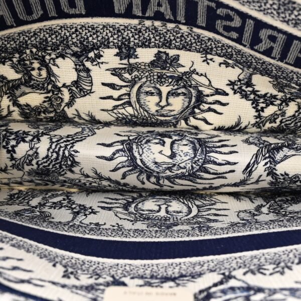 4d981c8b5f512c2cd0ff7c475f5effc4.jpg Canvas Embroidered Medium Toile De Jouy Soleil Book Tote Blue