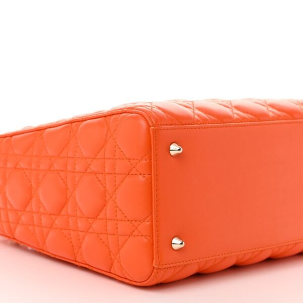 4ecf331de296f977371f96d962e8aaa0.jpg Lambskin Cannage Medium Lady Dior Orange