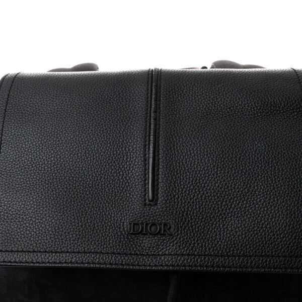 596375719f005a25f9722562228ea22b.jpg Oblique Motion Backpack Black