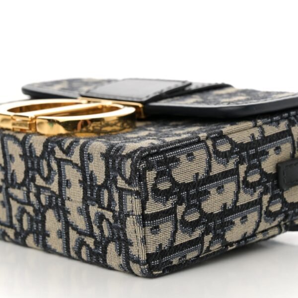 Oblique 30 Montaigne Box Bag Blue