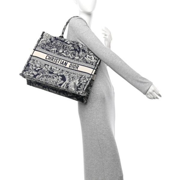 Canvas Embroidered Large Dioriviera Toile De Jouy Reverse Book Tote Blue