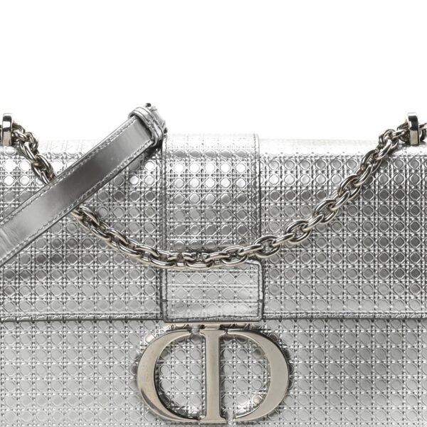 72e28402e51f4e49960ab95ff3a23720.jpg Metallic Patent Micro-Cannage 30 Montaigne Flap Bag Silver