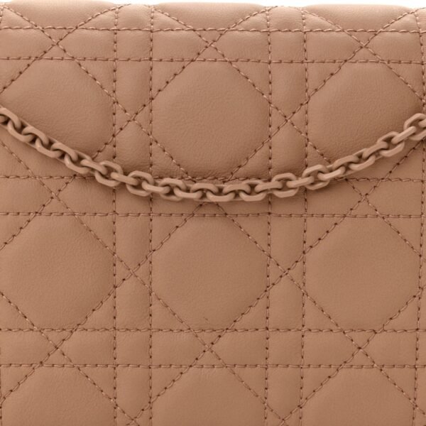 7f4589cc963d7a3efafa92e0781da50a.jpg Ultra Matte Calfskin Cannage Lady Dior Clutch Fard