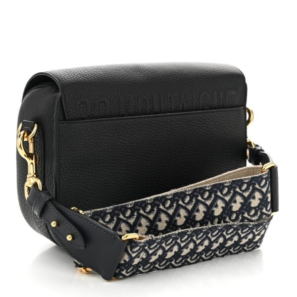 8069b07c1b70de269ba097e75711d15e.jpg Grained Calfskin Large Bobby Flap Black