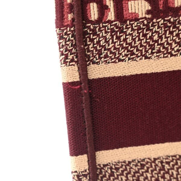 86d60b6db3334473a1e38d5963e773c6.jpg Oblique Large Book Tote Burgundy Multicolor