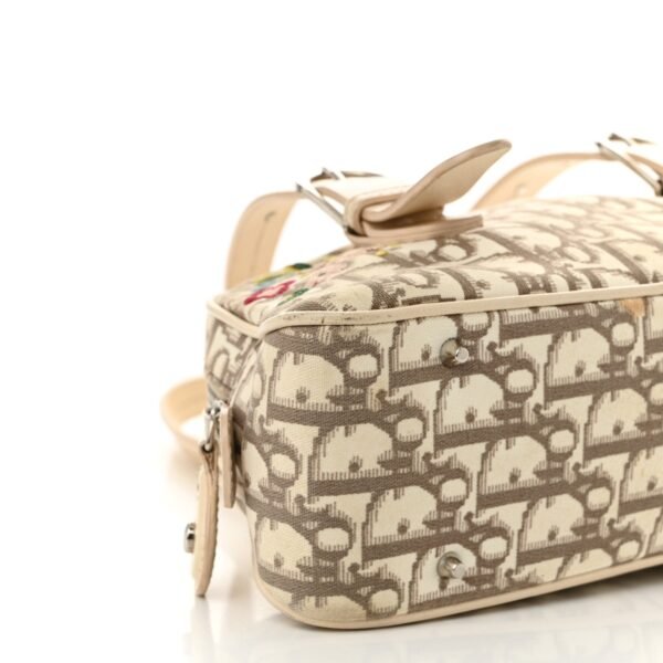 8e3a7da62a7abf1bd20d98976459d340.jpg Monogram Vintage Flowers Small Bowler Beige