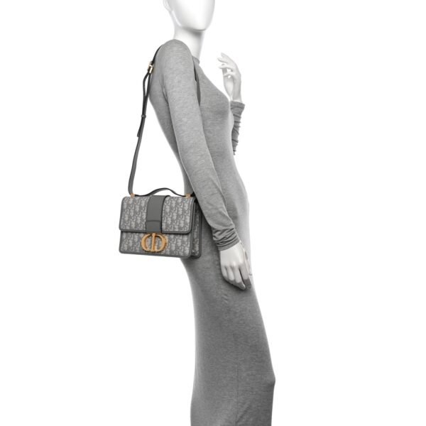 Oblique 30 Montaigne Flap Bag Grey