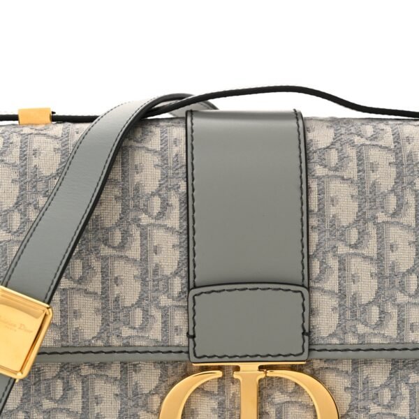 Oblique 30 Montaigne Flap Bag Grey