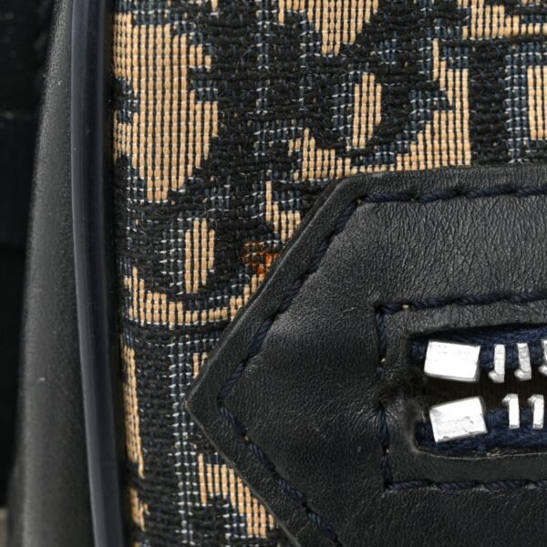 96c79461717d64d1f31f22639c1cb1bf.jpg Monogram Messenger Blue