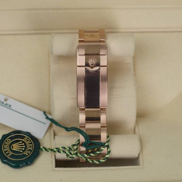 Rolex-Cosmograph-Daytona-40mm-Ref-126505-0001-Black-Stick-Dial-18K-Rose-Gold-Oyster-Bracelet-Men_s-Watch-4.jpg Rolex Cosmograph Daytona 40mm – Ref: 126505-0001 – Black Stick Dial, 18K Rose Gold Oyster Bracelet Men’s Watch