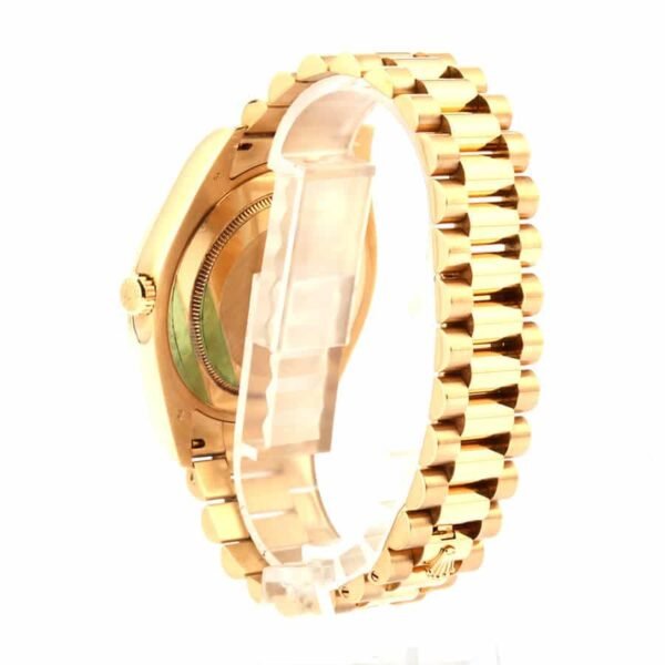 Rolex-Day-Date-Roman-Dial-Replica-Back.jpg Rolex Day-Date President Rose Gold Roman Dial 118235F-0024 Ultra Fine Replica