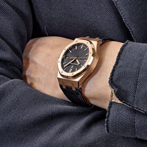Audemars Piguet Royal Oak Selfwinding 15500OR.OO.D002CR.01 Rose Gold Black Dial (2019)