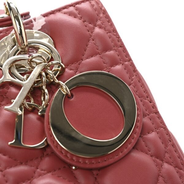 c1f8c9cb89530e7da0991530a1ee8589.jpg Lambskin Cannage Medium Lady Dior Pink Honey