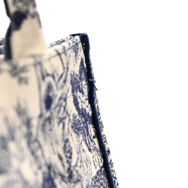 Canvas Embroidered Medium Dioriviera Toile De Jouy Book Tote Blue
