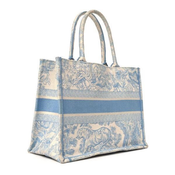 Canvas Embroidered Medium Dioriviera Toile De Jouy Book Tote Light Blue