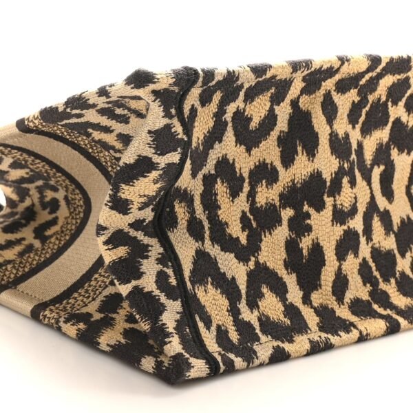 c6e37dbd15a8005e1888477c56f7355c.jpg Canvas Mizza Embroidered Small Leopard Book Tote Beige