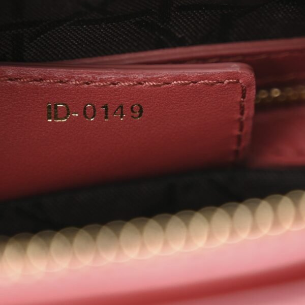 d7a5a2cce193bed28eba6a35448a9249.jpg Lambskin Cannage Medium Lady Dior Pink Honey