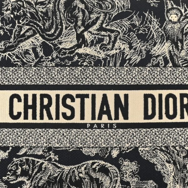 db463ed8a368e50d5a6e578ea79bae19.jpg Canvas Embroidered Medium Toile De Jouy Reverse Book Tote Blue