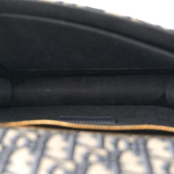 Oblique 30 Montaigne Flap Bag Blue