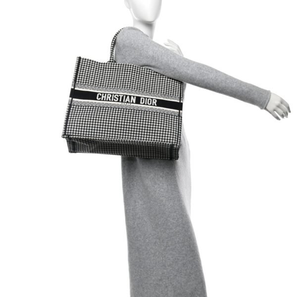 e17f3d8b959c779699b0d0c923c5a6b9.jpg Canvas Houndstooth Embroidered Large Book Tote Black White