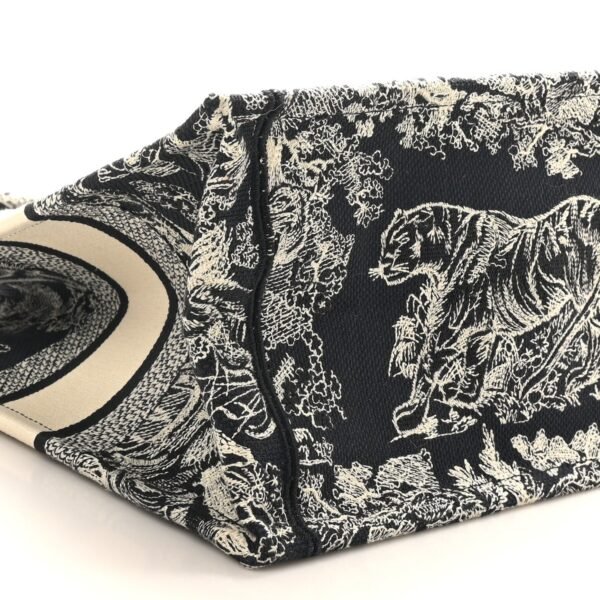 e19912b2adda1b4028a9788b51929999.jpg Canvas Embroidered Medium Toile De Jouy Reverse Book Tote Blue