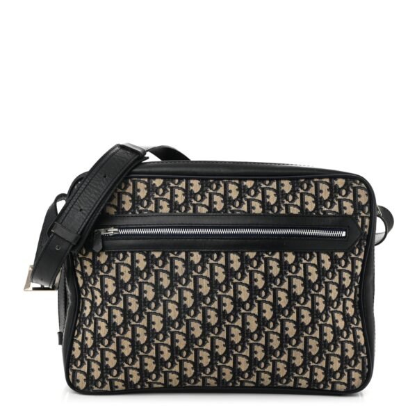 e2cdc9e0804c13fee170d1b6d040499b.jpg Monogram Messenger Blue