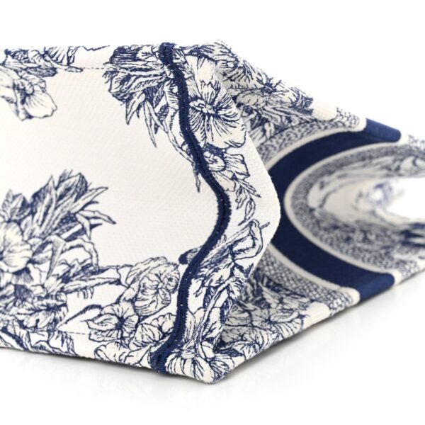 Canvas Embroidered Medium Reve d'Infini Book Tote Blue