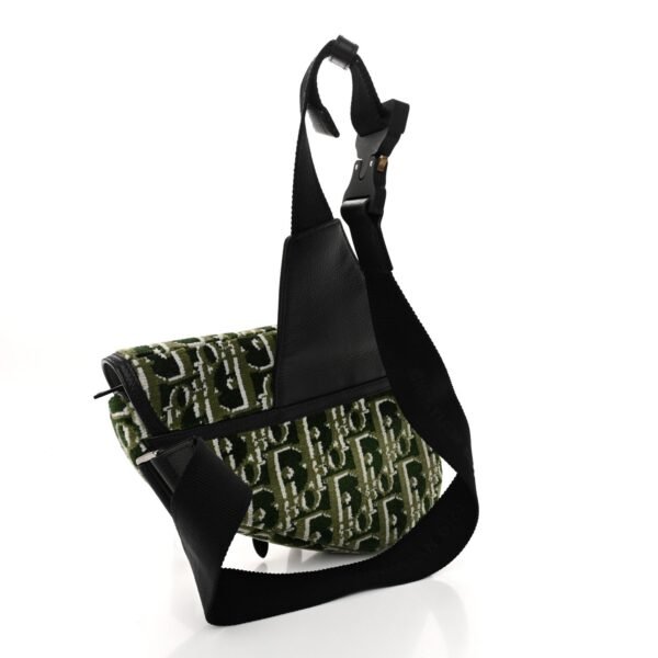 e7bf54446d1419c3973c953e1d29731d.jpg Velvet Oblique Mens Saddle Bag Black Green