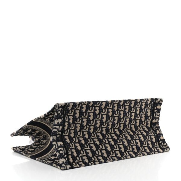 Oblique Medium Book Tote Blue Multicolor