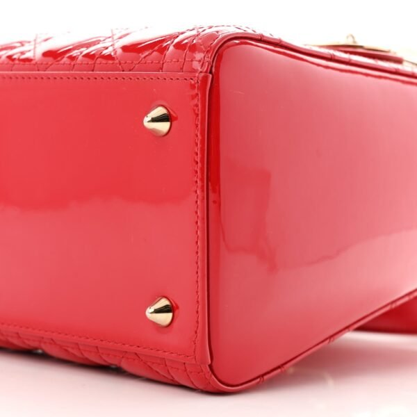 fb14fba5238008ff9549d156c2aa8895.jpg Patent Cannage Medium Lady Dior Red